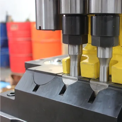 CNC Hydraulic Punching and line scribing machine