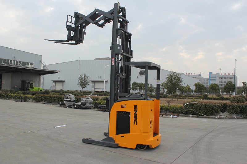 1.8T Electric Reach Truck