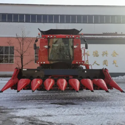 Farm Machinery Factory: Combine Harvester and Corn Grain Harvester