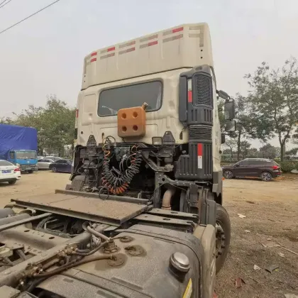 Used Hino 700 6X4 400HP Leaf Spring Suspension Trucks Secondhand Truck Tractor Head