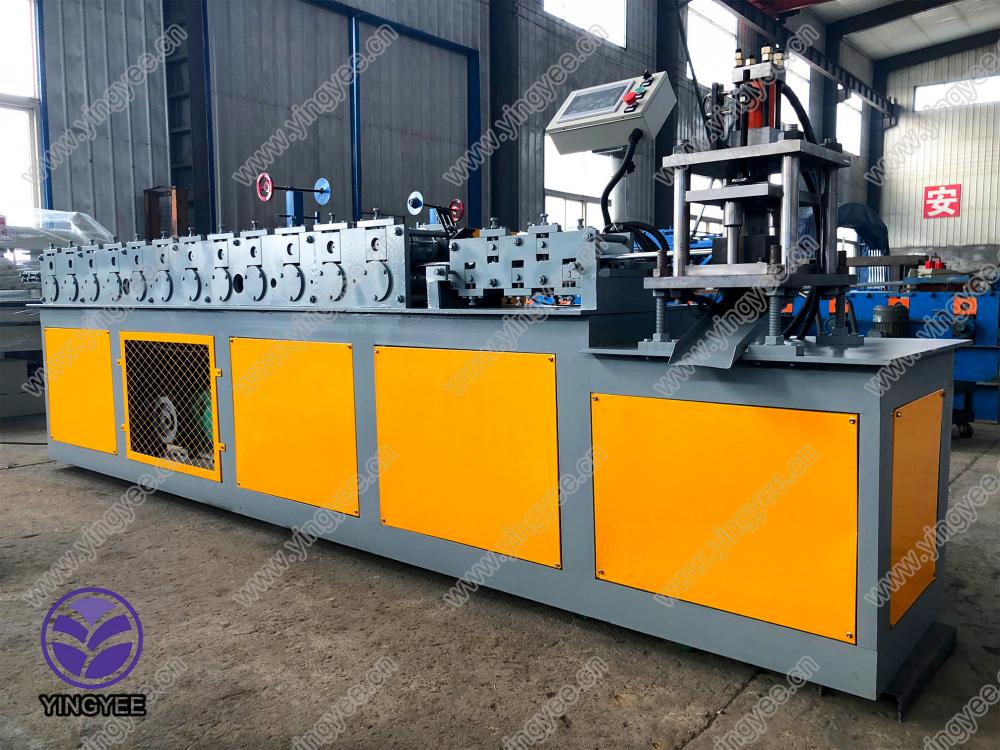 Rolling slats shutter door forming machine