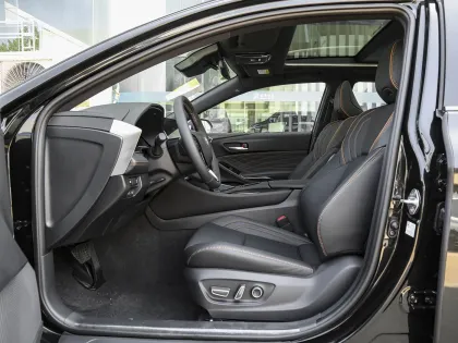 Toyota Avalon 2026 2.0L Hybrid Select Edition