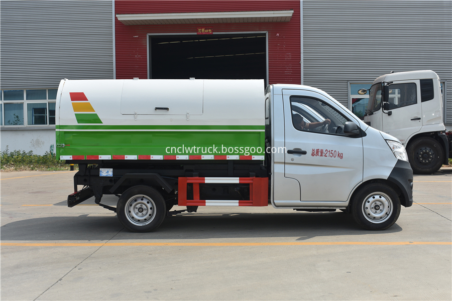 waste removal truck manufacturer