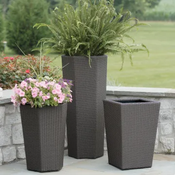 High-Quality Woven Rattan High-Rise Outdoor Garden Flower Pots for Hotels