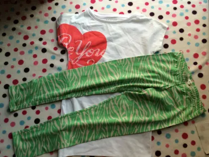 T-SHIRT SUITS