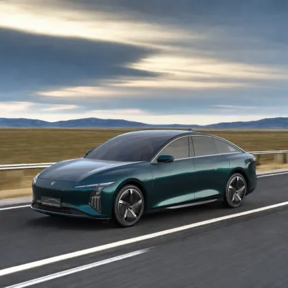 Dongfeng Forthing Xinghai S7: 550km Range Luxury Electric Sedan