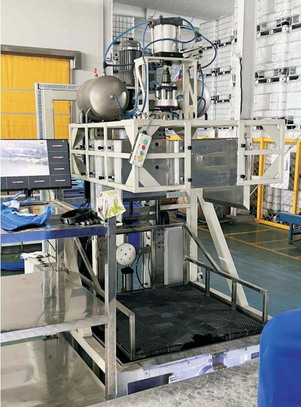 Machine de testeur de fuite IBC