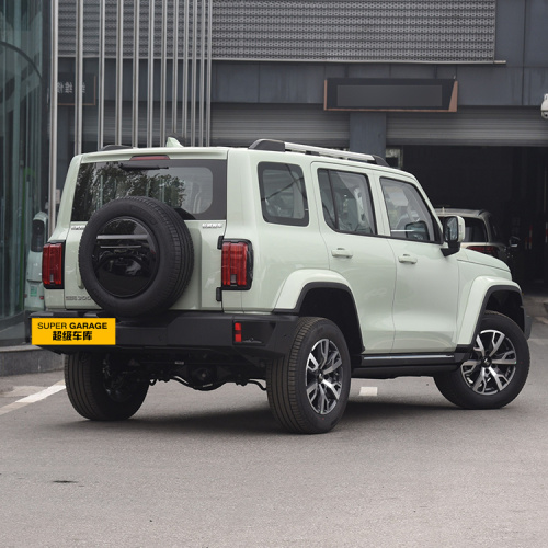 Suv rapid 2.0T Challenger cu 5 locuri pentru Tank 300