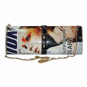 Fashionable Ladies' Cosmetic Bag with Beautiful Design, 30 x 12 x 5cm Size, OEM Orders Welcomed