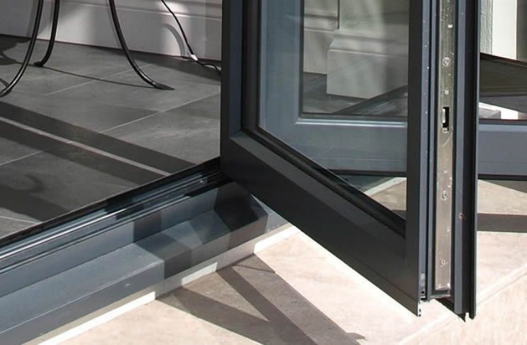 aluminium folding doors