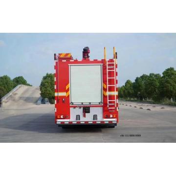 Benz 8X4 6000L water fire engine truck