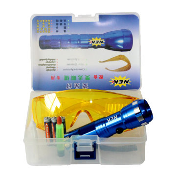 Kit de détection de fuite de voiture portable Pokka Universal avec lampe de poche fluorescente