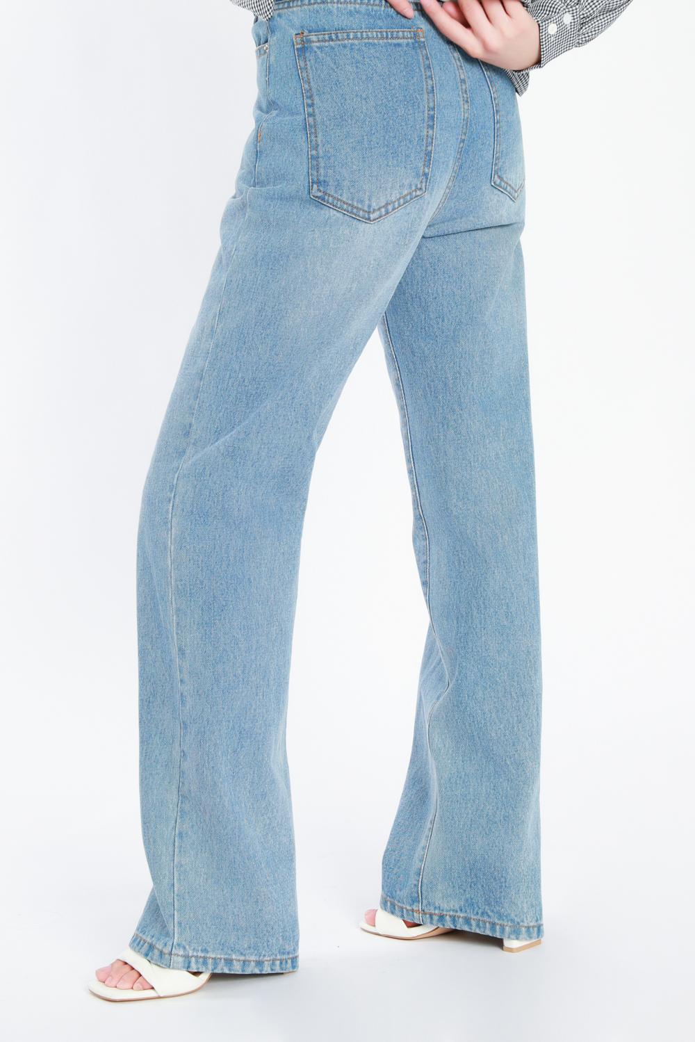 Hellblaue schlanke Fit -Jeans