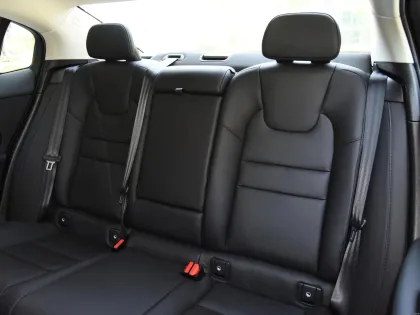 Volvo Asia Pacific Launches Rechargeable Electric S60 Cars Made in China: Smart Sporty New Energy Autos for Adults