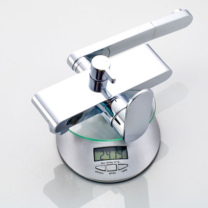 Stylish Electroplated Faucet in Zinc Alloy Design