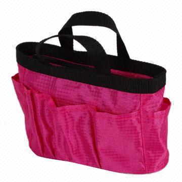 Toiletry bag with hook, made of 420D/PU, measures 21x6x15cm