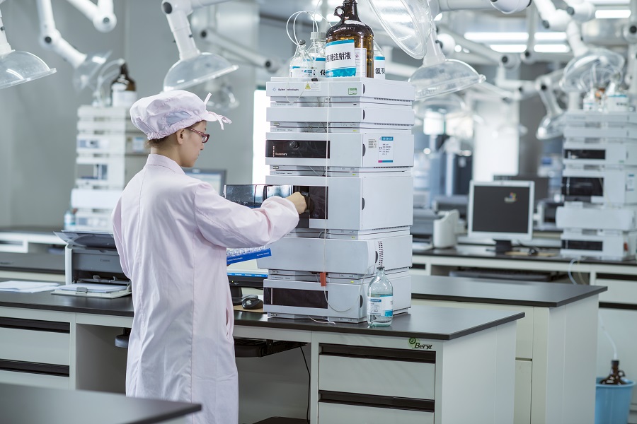rubber stopper drug formulation compatibility testing