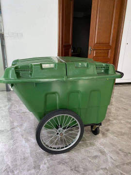 400L-500L Four-Wheeled Mobile Cleaning Vehicle