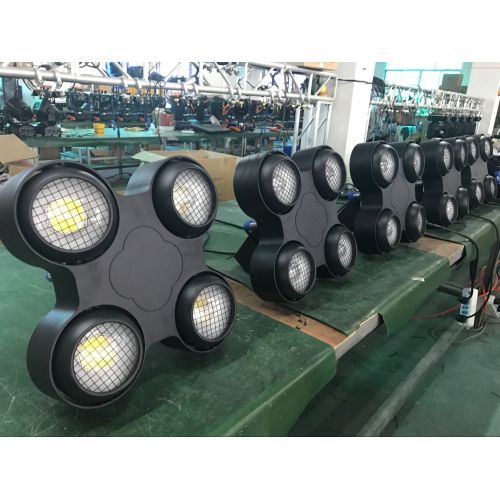 Cob Strip Light 4*100W COB LED Blinder 4-Eeys Led Audience Light Supplier