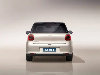 2024 Jac Yiwei 3: 330km Lite New Energy 5-Door Hatchback - Cheap Price Small Car