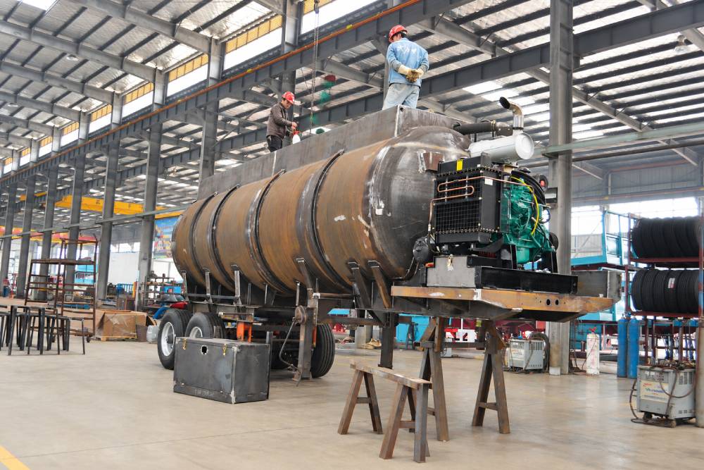 Carbon Steel Vacuum Trailer