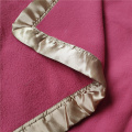 Satin Cover Edge Polar Fleece Decke