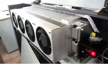 Glass Laser Engraving Machine 2000mm/s Coherent RF 30W CO2 Laser Engraver