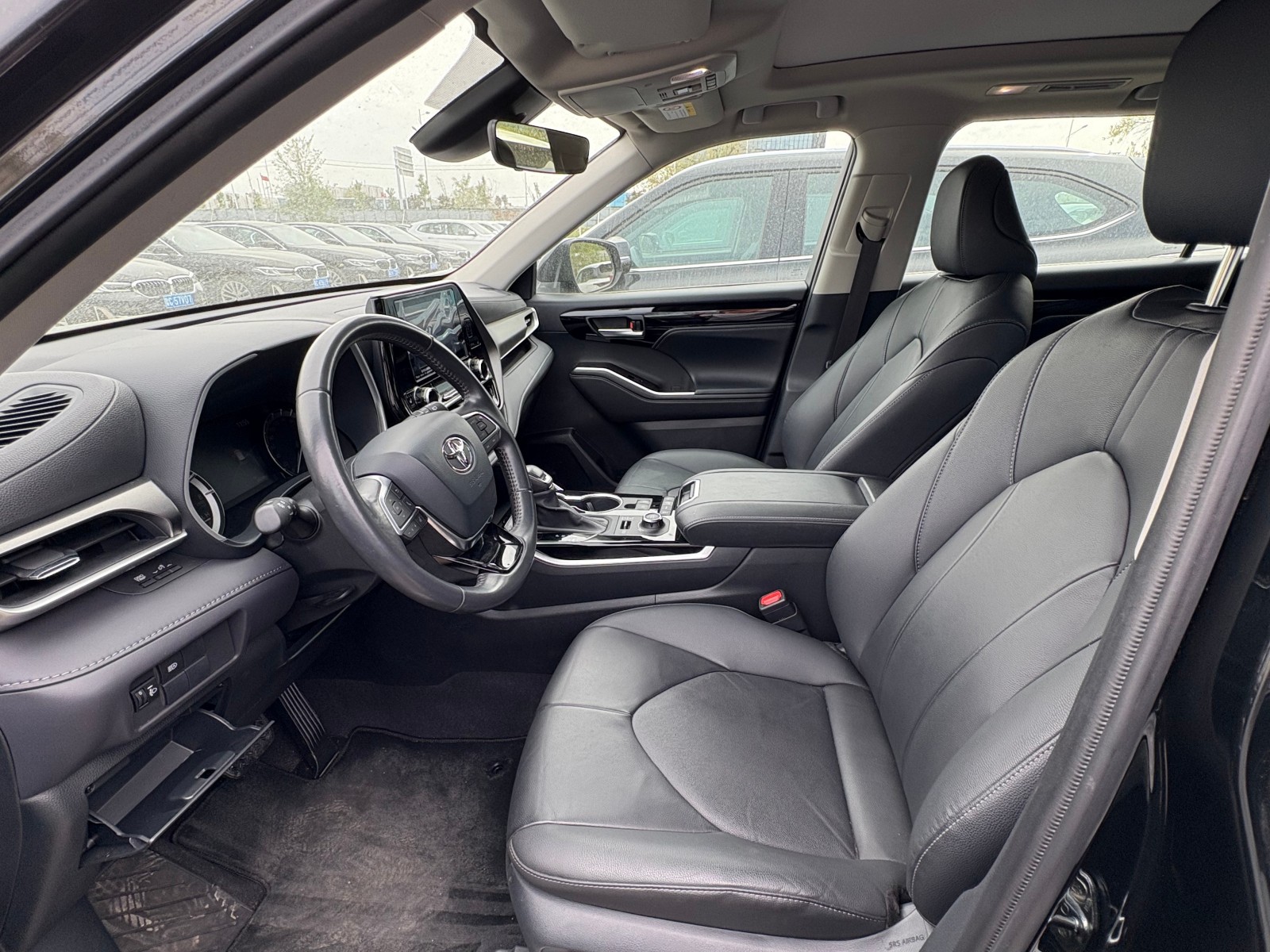 380T AWD 7 Passenger