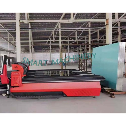 Straight shaped cutting machine