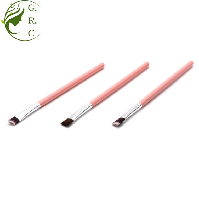 The Premium Brow Brush Angled Eyebrow Brush