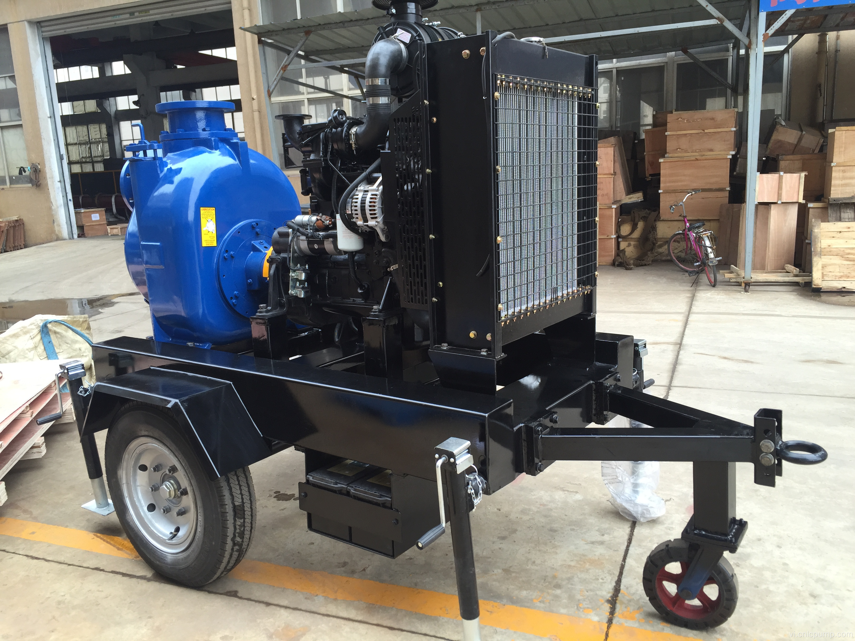 máy bơm nước động cơ diesel 8 inch có thể di chuyển
