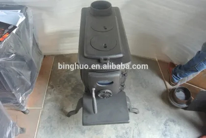 De verwarming,wood burning stove,cast iron fireplace,De echte brand de haard