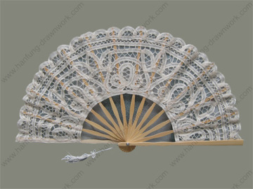 cream victorian bride lace hand fan wedding