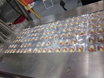 High quality newest pharmaceutical blister packaging machine for capsule/tablet/pill