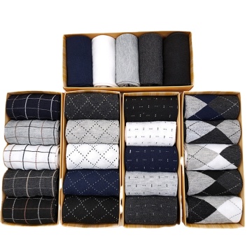 Men's Autumn Winter Casual Solid Color Breathable Sweat-absorbing Socks