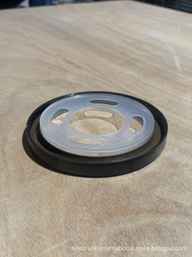 WHOLLY OWNED SINOTRUK HOWO Truck Engine Crankshaft Oil Seal Ring VG1047010038