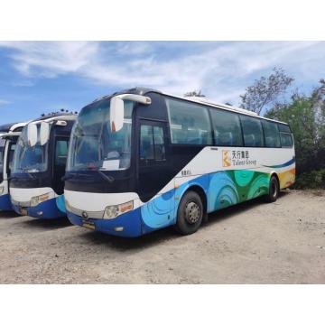 Ônibus yutong de 45 assentos