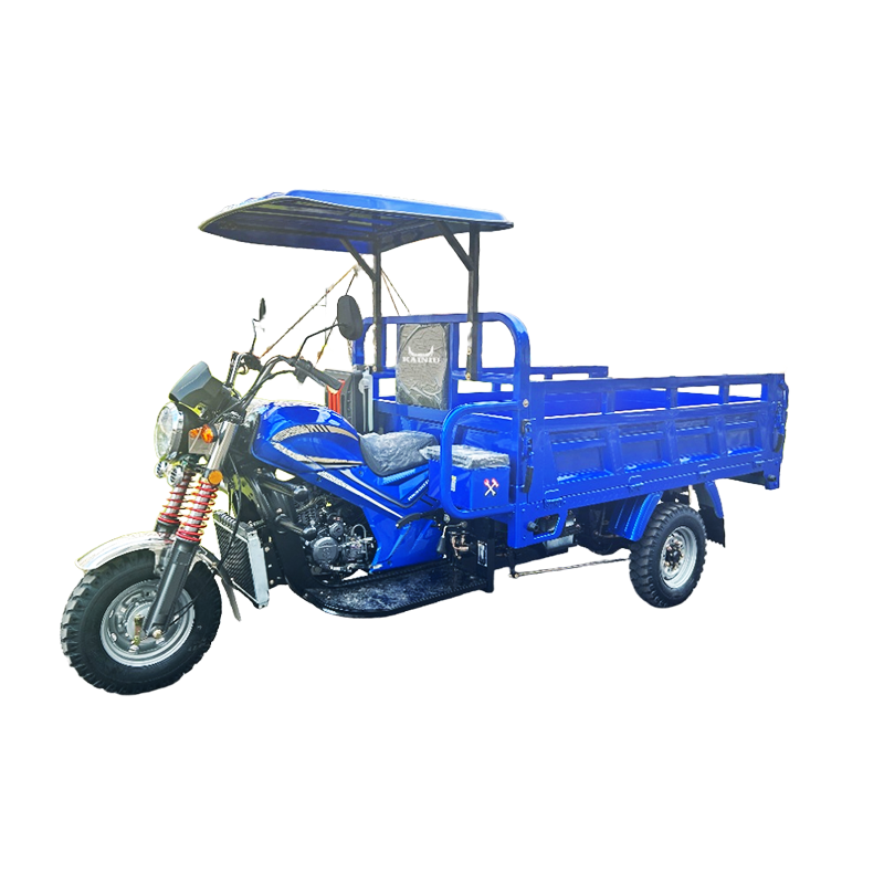 Q7 with Tip Tricycle for Stable Mobility