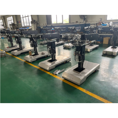 Comprehensive x-ray translucen electric hydraulic operating table