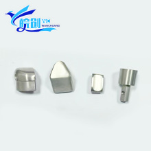 Accesorios para cerraduras de puertas de acero inoxidable.