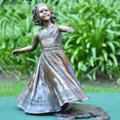 Factory Supply outdoor bronze girls sculpture sister statue