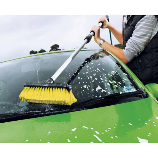 Telescopic Handle Auto Cleaning Water Flow Through Brush for Car Wash and Detailing