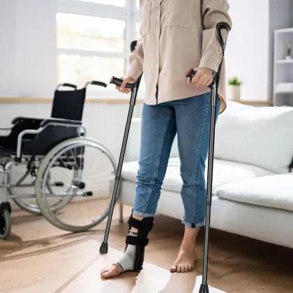 Adjustable Sturdy Aluminum Lightweight Colored Forearm Crutches