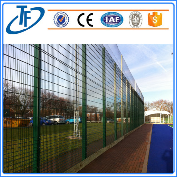 Welded wire mesh fence for garden