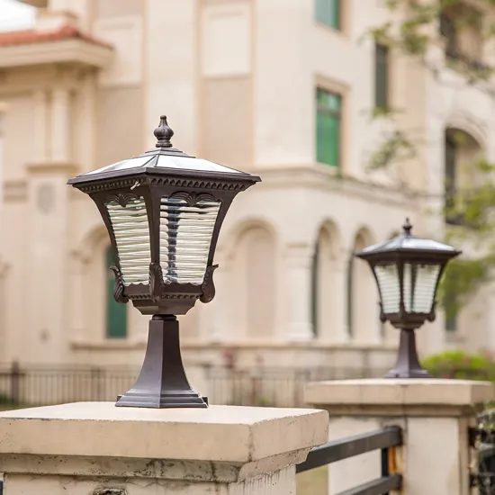 Aluminum Lamp Body LED Solar Powered Pillar Lights with Cool White CCT