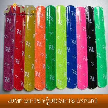 Cheapest silicone wristband, hot selling glow led slap wristband