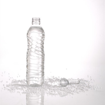 500 ml und 1,5 Liter Mineralwasserflaschenverpackung: Pet Soda -Flaschen und Vorformungen