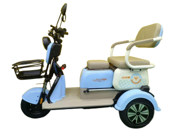 Triciclo elettrico ecologico con cestino frontale