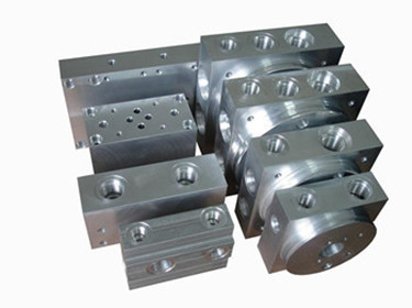 Integrated hydraulic circuit valve block