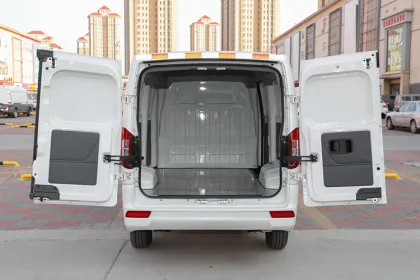 DFAC 3T Electric Van with GVW 3050mm CATL Battery